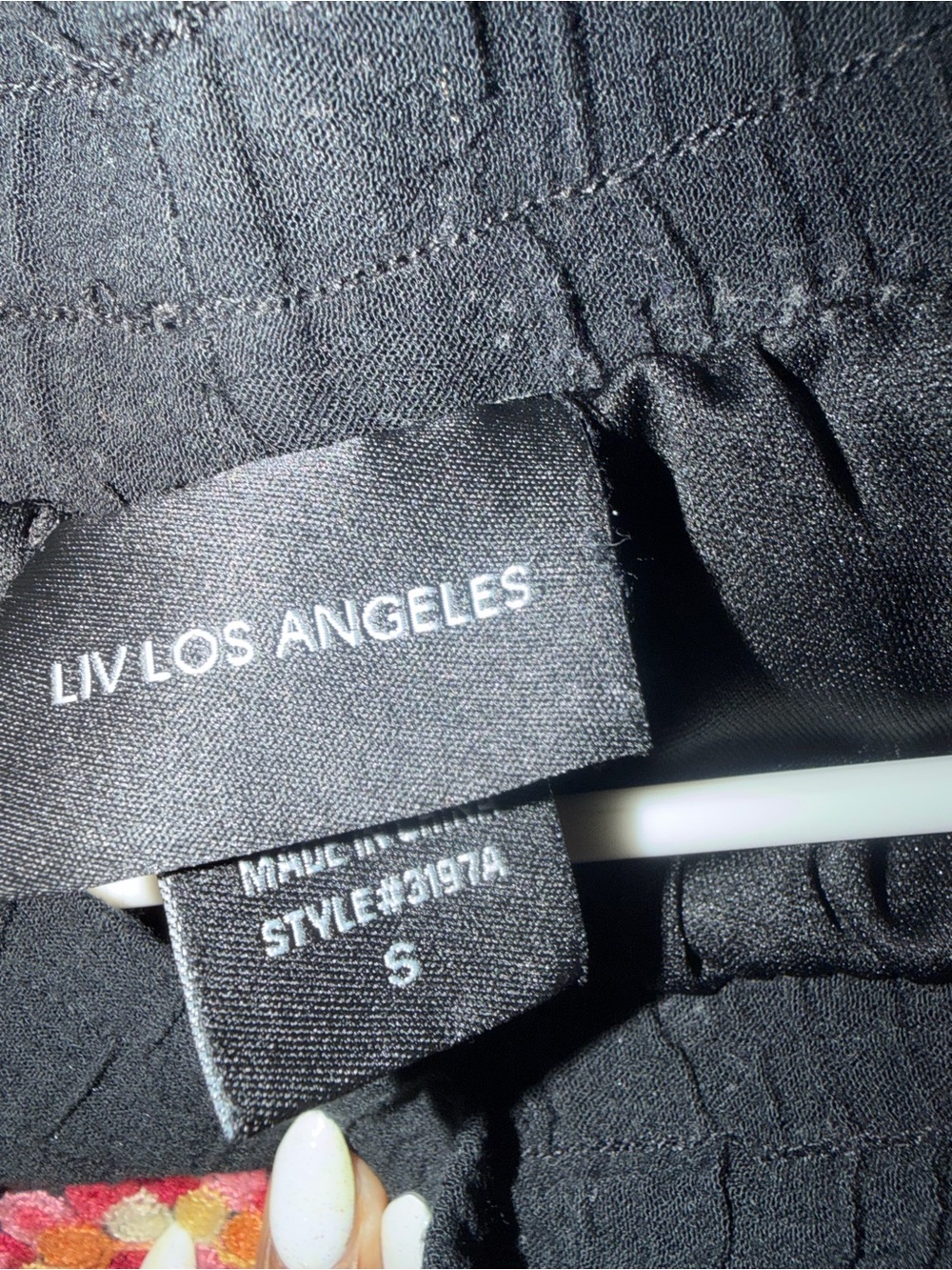 Liv Los Angeles Black Floral Embroidered Wide Lag Pants Size S - Picture 5 of 8